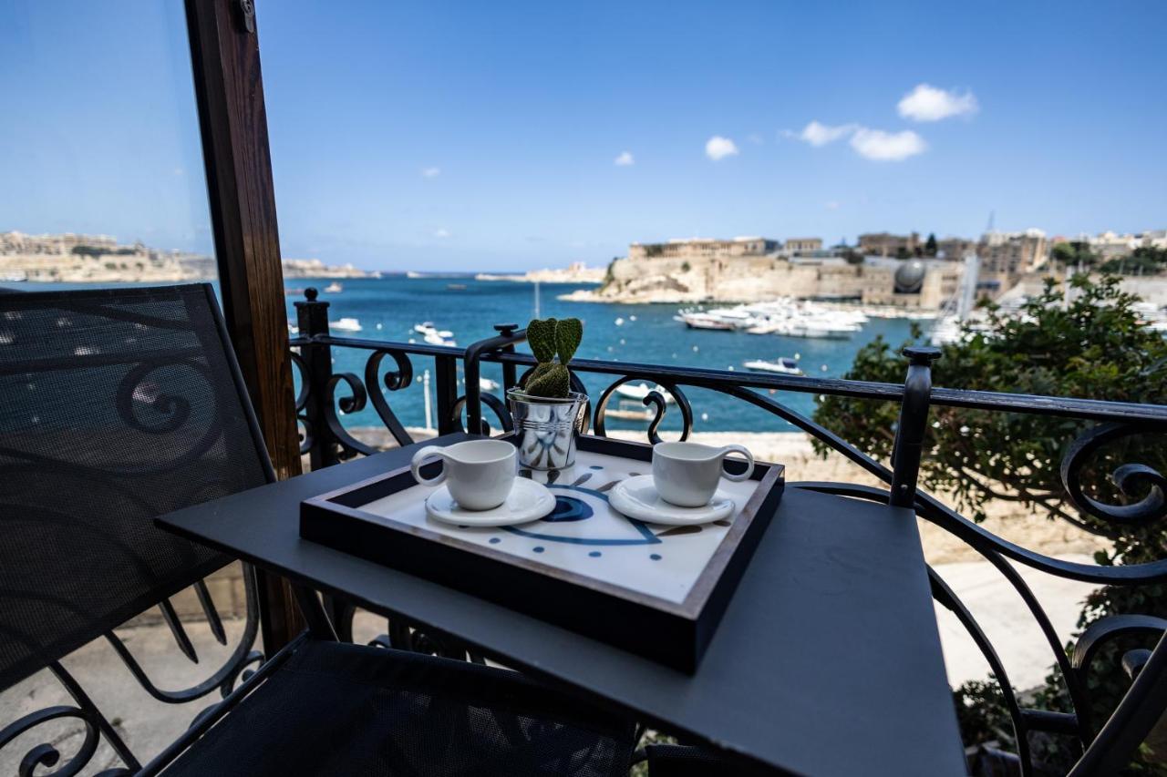 Blue Eye - Waterfront Home In A Scenic Location Birgu Exterior photo