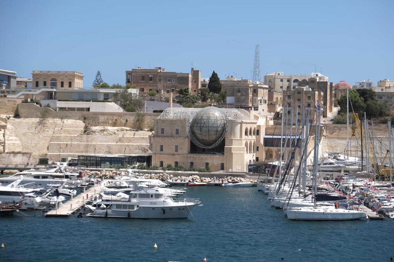 Blue Eye - Waterfront Home In A Scenic Location Birgu Exterior photo